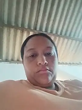 Snapshot of BellaMarii_93 chatting on 07/26/26, 12:34 BellaMarii 93 online show from 07/26/26, 12:34