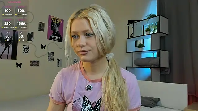 Snapshot of Willow_Fang chatting on 07/31/26, 05:18 Willow Fang online show from 07/31/26, 05:18