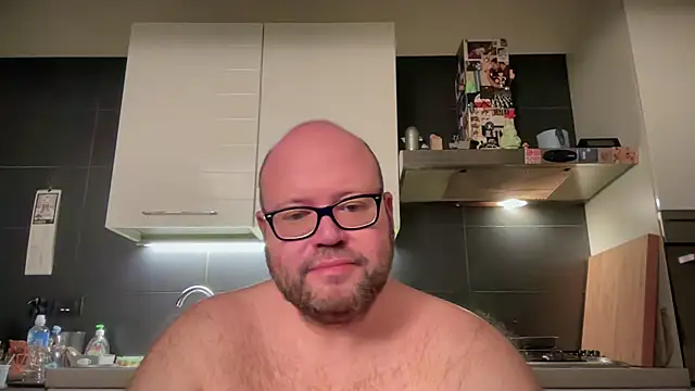 Snapshot of theitalianbear chatting on 01/31/25, 09:59 theitalianbear online show from 01/31/25, 09:59