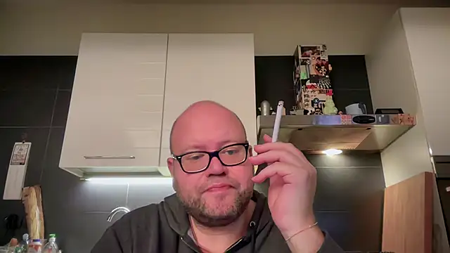 Snapshot of theitalianbear chatting on 02/13/25, 05:33 theitalianbear online show from 02/13/25, 05:33