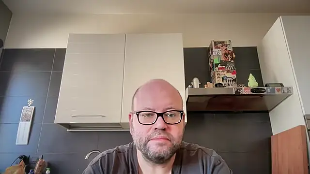 Snapshot of theitalianbear chatting on 10/07/25, 09:39 theitalianbear online show from 10/07/25, 09:39