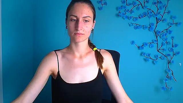 Just Julie  online show from 08/06/26, 11:34