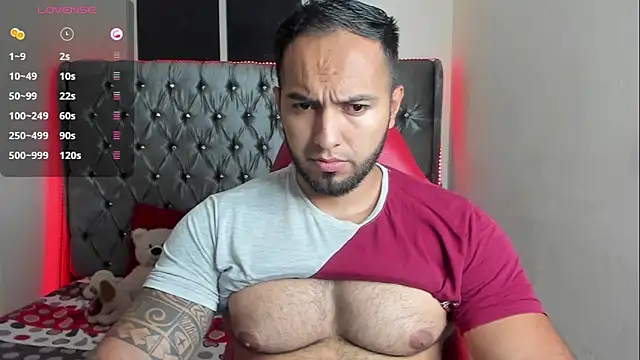 Snapshot of mrloganfuck1 chatting on 03/30/26, 06:14 mrloganfuck1 online show from 03/30/26, 06:14