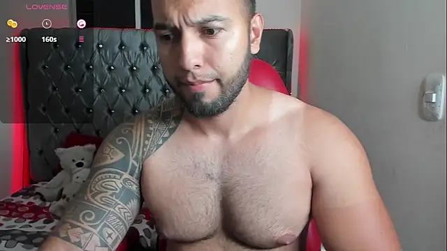Snapshot of mrloganfuck1 chatting on 03/31/26, 07:31 mrloganfuck1 online show from 03/31/26, 07:31