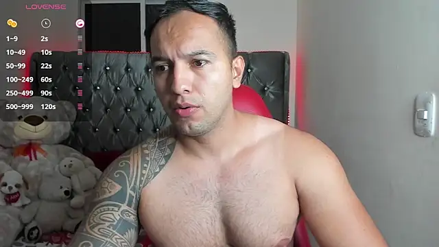 Snapshot of mrloganfuck1 chatting on 04/30/26, 06:20 mrloganfuck1 online show from 04/30/26, 06:20