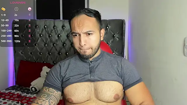 Snapshot of mrloganfuck1 chatting on 06/29/26, 06:19 mrloganfuck1 online show from 06/29/26, 06:19