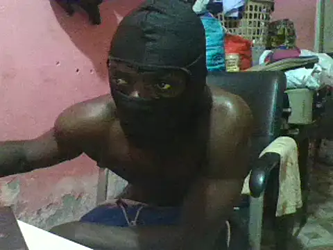 Snapshot of blakkvirus chatting on 12/31/24, 02:40 blakkvirus online show from 12/31/24, 02:40