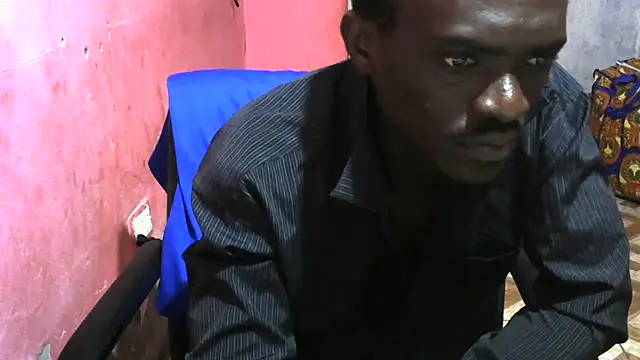 Snapshot of blakkvirus chatting on 09/27/25, 10:37 blakkvirus online show from 09/27/25, 10:37