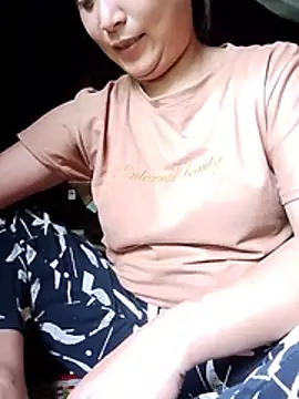 Snapshot of baby2008a chatting on 07/31/26, 02:11 baby2008a online show from 07/31/26, 02:11