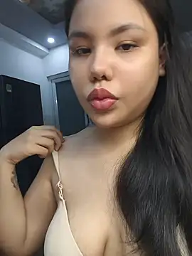 Snapshot of -Hahidi- chatting on 07/30/26, 05:12 -Hahidi- online show from 07/30/26, 05:12
