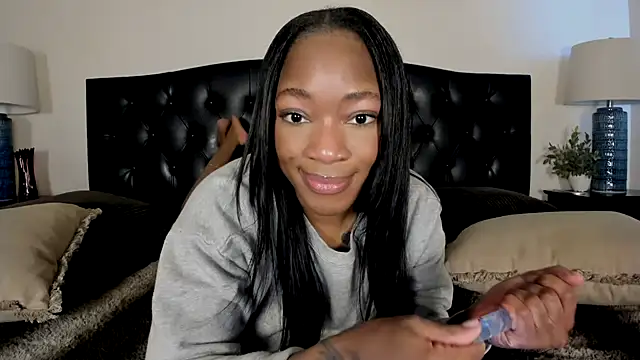 nicolesolace online show from 02/04/26, 10:04