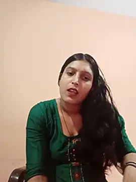 Snapshot of miss_cuty_baby chatting on 08/03/26, 04:11 miss cuty baby online show from 08/03/26, 04:11