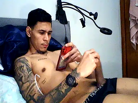 Snapshot of Thiago23cm78 chatting on 08/08/26, 05:09 Thiago23cm78 online show from 08/08/26, 05:09