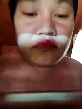 Snapshot of Andrea0414 chatting on 03/18/25, 01:32 Andrea0414 online show from 03/18/25, 01:32