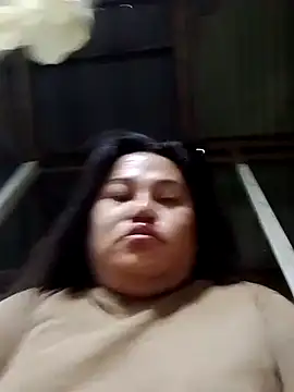 Snapshot of Andrea0414 chatting on 10/03/25, 09:23 Andrea0414 online show from 10/03/25, 09:23