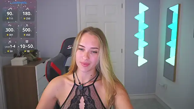 DanikaDillan online show from 07/17/26, 12:50