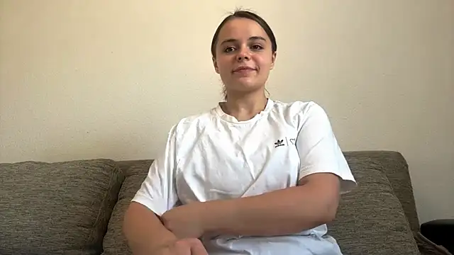 Snapshot of LorileeKaliszewski chatting on 08/03/26, 07:51 LorileeKaliszewski online show from 08/03/26, 07:51