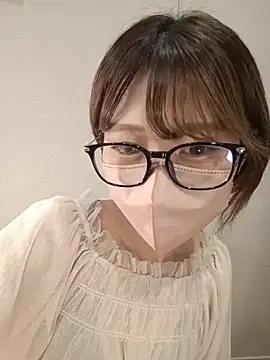 Snapshot of sakioshiri chatting on 08/05/26, 05:05 sakioshiri online show from 08/05/26, 05:05