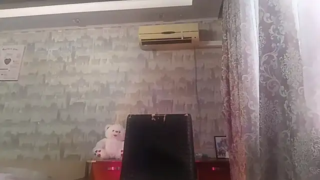 Lali Boms online show from 08/07/26, 12:51