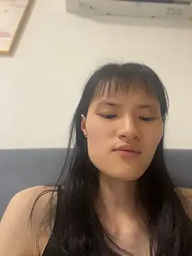 Snapshot of xiaoqiangwei chatting on 08/05/26, 05:27 xiaoqiangwei online show from 08/05/26, 05:27