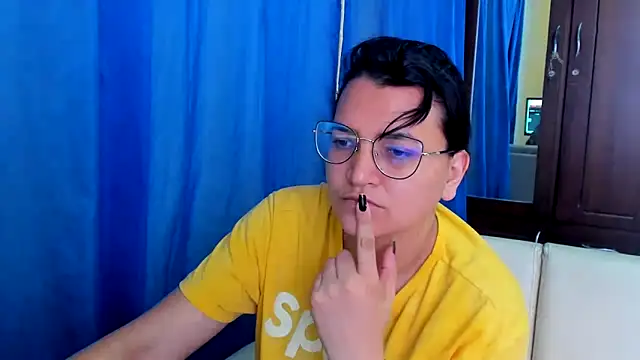 MARILYN GARCIA online show from 02/04/25, 05:01