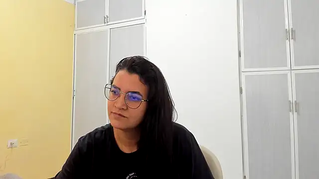 MARILYN GARCIA online show from 03/13/25, 04:45