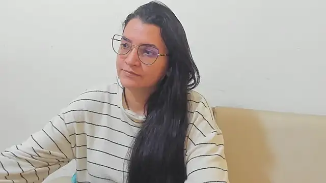 Snapshot of MARILYN_GARCIA chatting on 01/13/26, 04:56 MARILYN GARCIA online show from 01/13/26, 04:56