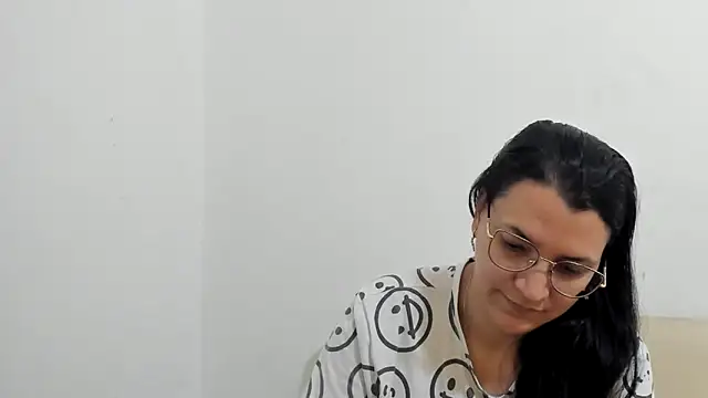 Snapshot of MARILYN_GARCIA chatting on 02/12/26, 02:34 MARILYN GARCIA online show from 02/12/26, 02:34