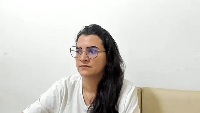 Snapshot of MARILYN_GARCIA chatting on 03/06/26, 02:19 MARILYN GARCIA online show from 03/06/26, 02:19