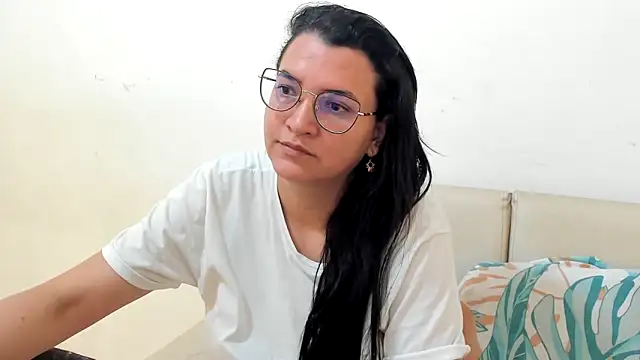 Snapshot of MARILYN_GARCIA chatting on 03/10/26, 04:01 MARILYN GARCIA online show from 03/10/26, 04:01