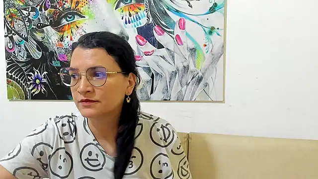 Snapshot of MARILYN_GARCIA chatting on 03/21/26, 01:43 MARILYN GARCIA online show from 03/21/26, 01:43