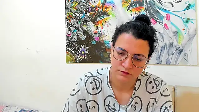 Snapshot of MARILYN_GARCIA chatting on 03/26/26, 04:12 MARILYN GARCIA online show from 03/26/26, 04:12