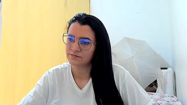 Snapshot of MARILYN_GARCIA chatting on 05/25/26, 05:30 MARILYN GARCIA online show from 05/25/26, 05:30