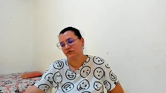 Snapshot of MARILYN_GARCIA chatting on 06/20/26, 07:27 MARILYN GARCIA online show from 06/20/26, 07:27