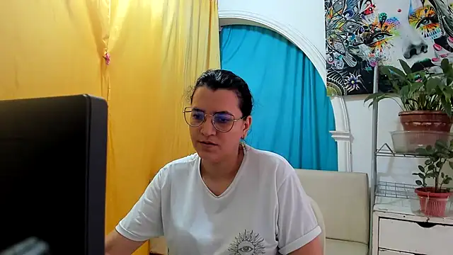 Snapshot of MARILYN_GARCIA chatting on 07/13/26, 01:36 MARILYN GARCIA online show from 07/13/26, 01:36