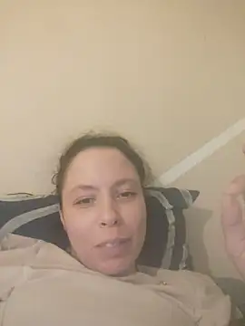 Snapshot of D-coquine chatting on 08/06/26, 08:33 D-coquine online show from 08/06/26, 08:33