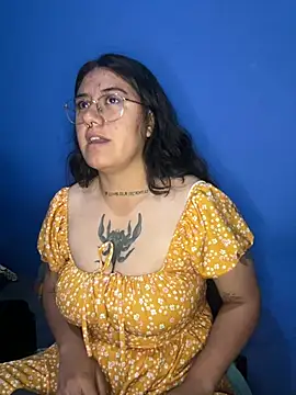 Snapshot of Mailly-Gabby_ chatting on 08/08/26, 08:00 Mailly-Gabby online show from 08/08/26, 08:00