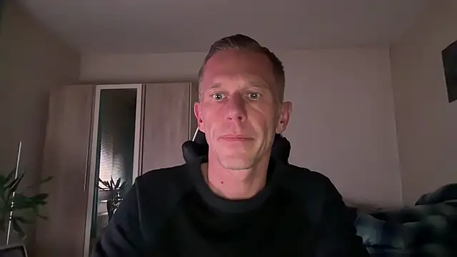 slaveboy2016xh online show from 12/02/24, 09:17