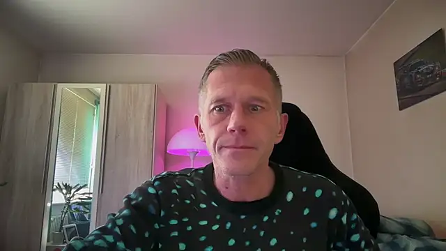 slaveboy2016xh online show from 10/19/25, 03:01