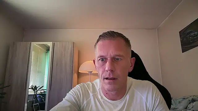 slaveboy2016xh online show from 10/24/25, 03:08