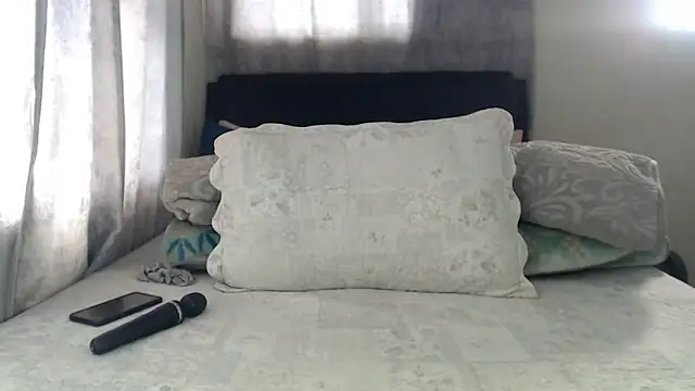 leanna23 online show from 02/15/26, 07:51