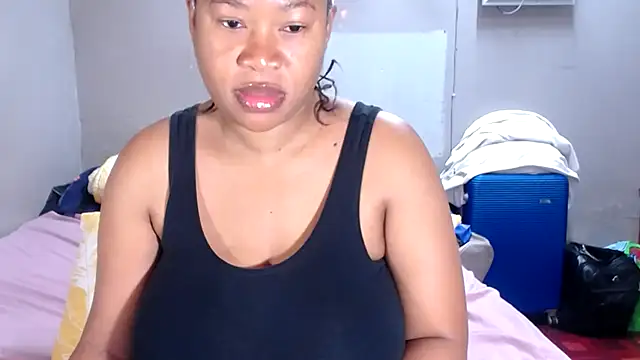 Snapshot of BigAreola26 chatting on 03/17/26, 04:39 BigAreola26 online show from 03/17/26, 04:39