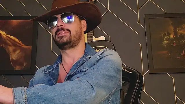 ChrisKox online show from 02/06/25, 02:33