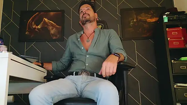 ChrisKox online show from 03/19/25, 01:18