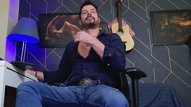 ChrisKox online show from 11/19/25, 08:14