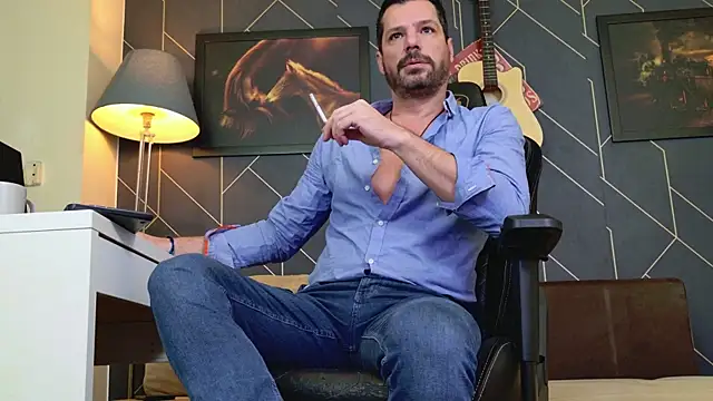 ChrisKox online show from 12/23/25, 08:12