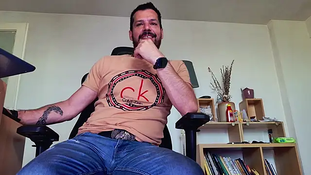 ChrisKox online show from 05/27/26, 03:47