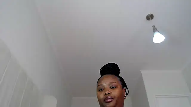 Snapshot of xBUSTY_CANDYx chatting on 07/18/26, 02:21 xBUSTY CANDYx online show from 07/18/26, 02:21