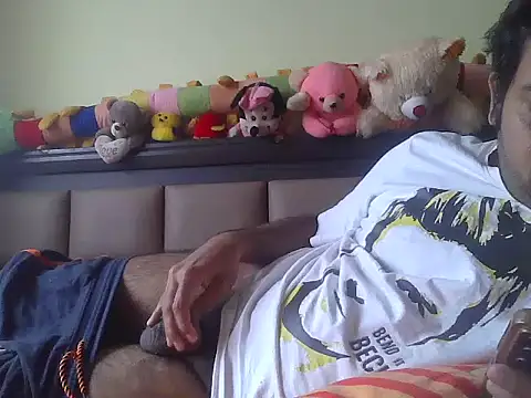 rarindam17 online show from 12/20/25, 04:30