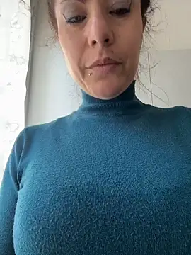 Snapshot of sexylenia chatting on 04/04/26, 12:57 sexylenia online show from 04/04/26, 12:57